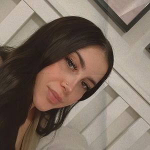 Meet your Posher, Madeline